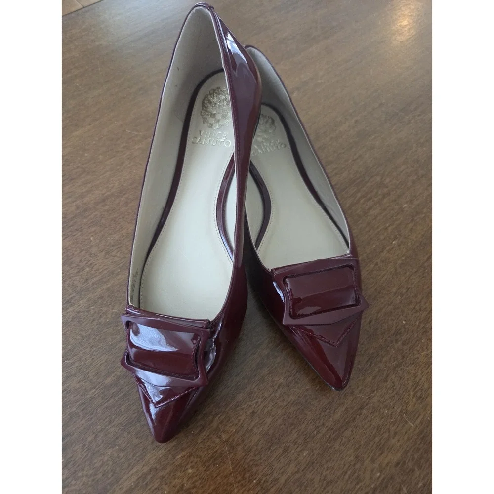 Vince Camuto Patent Leather Flats Women's‎ 8 Old Money Red Buckle Glossy Smart